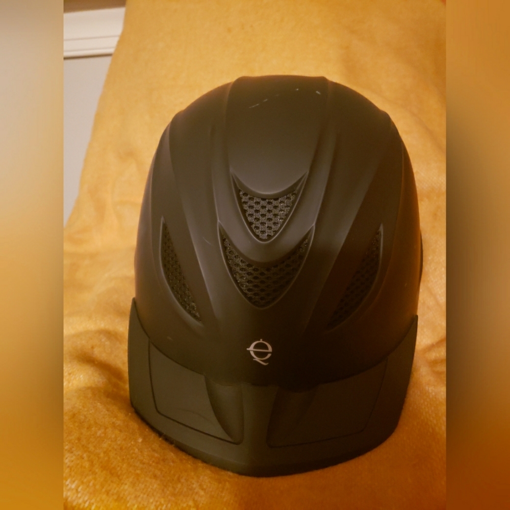 Troxel Intrepid Equestrian Helmet Size Medium